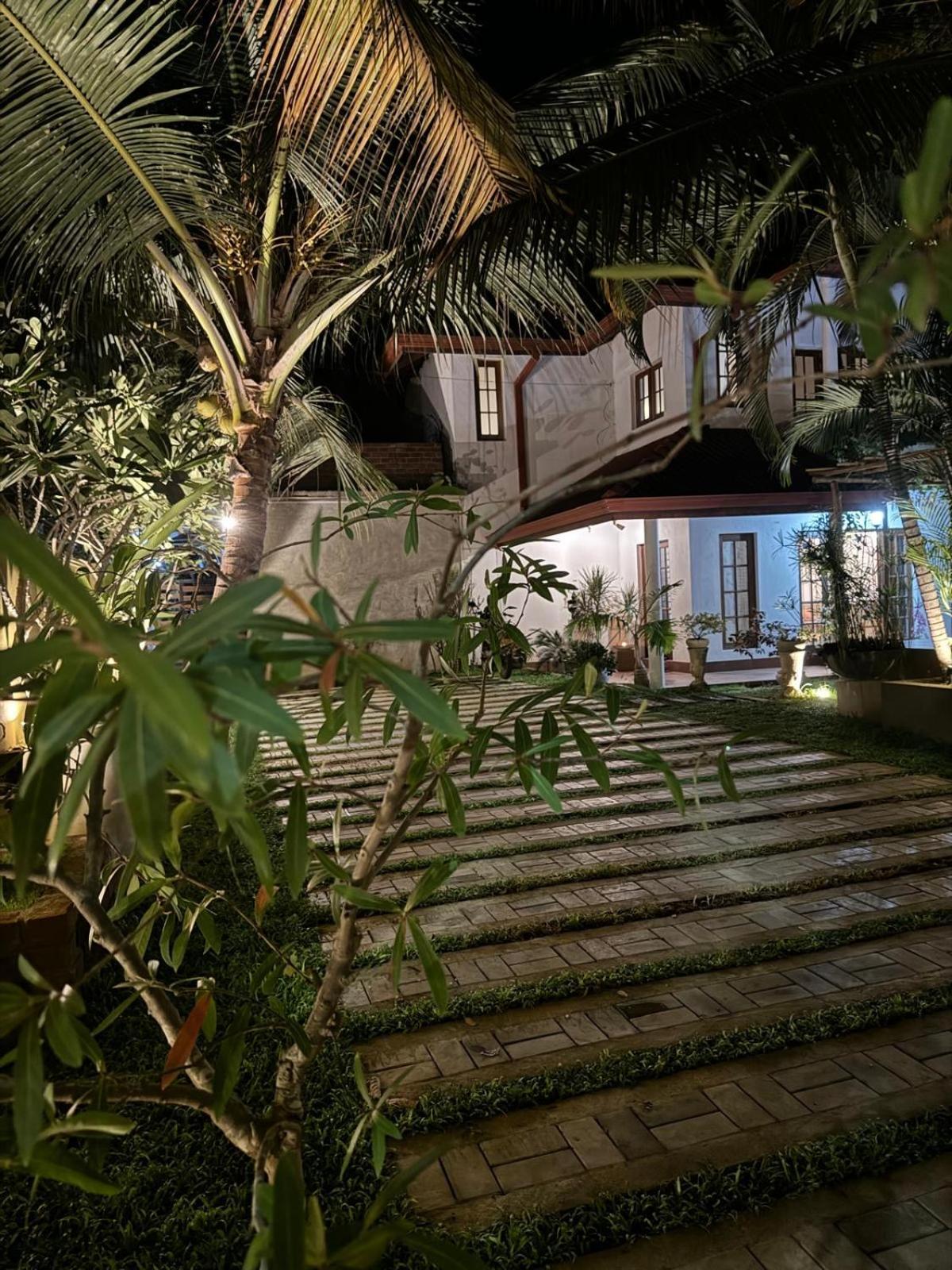 Kingcity Resort 阿努拉德普勒 外观 照片